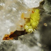 Uranophane, Uranosphaerite