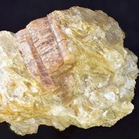 Darrellhenryite