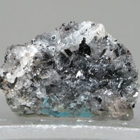 Takéuchiite, Calcite