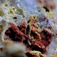 Carminite, Beudantite, Quartz