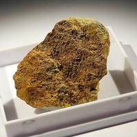 Umohoite, Calcurmolite