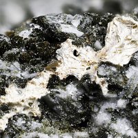 Palygorskite, Clinochlore