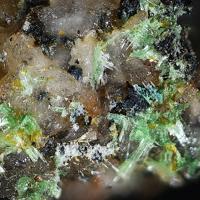 Uranospathite, Bassetite, Quartz