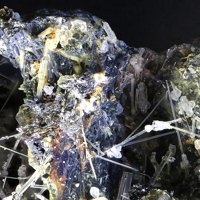 Kalsilite, Fluorapatite