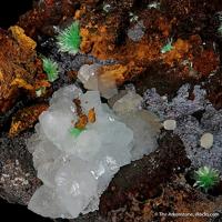 Agardite-(Ce), Calcite