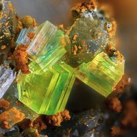 Uranospinite, Zeunerite