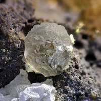 Faujasite-Na