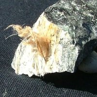Carlosturanite, Chrysotile