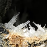 Lanarkite
