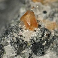Quintinite