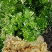 Bairdite, Quartz
