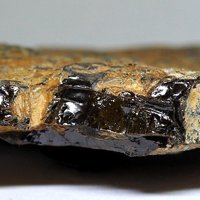 Samarskite-(Y)