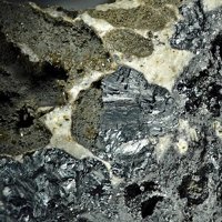 Ramsdellite