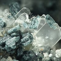 Tainiolite, Amphibole Supergroup