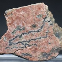 Uraninite, Dolomite