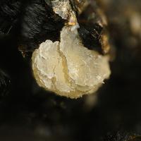 Bainbridgeite-(YCe)