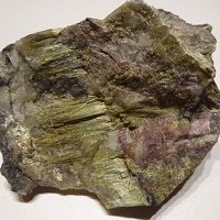 Carpholite