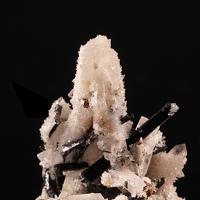 Barylite, Quartz, Aegirine