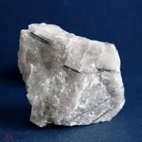 Aikinite, Quartz