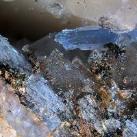Bazzite, Chabazite-Ca, Fluorite