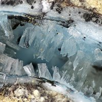 Lanthanite-(Ce)