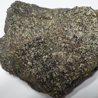 Ganomalite