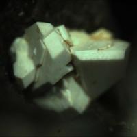 Calciohilairite