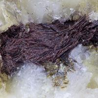 Aenigmatite