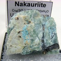 Nakauriite