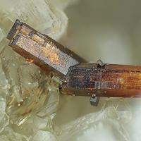 Aeschynite-(Y)