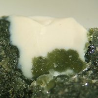 Tacharanite, Lizardite