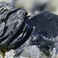 Babingtonite, Quartz