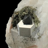 Carrollite, Bornite, Chalcopyrite