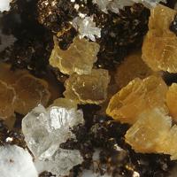 Bainbridgeite-(YCe)