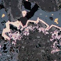 Favreauite, Chalcomenite, Goethite