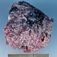 Långbanite, Rhodonite