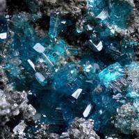Caledonite