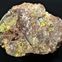 Carnotite, Davidite-(La)