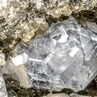 Sacrofanite, Andradite