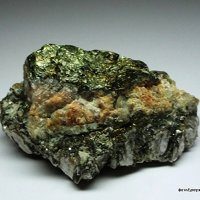 Panasqueiraite, Muscovite, Chalcopyrite