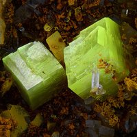Uranospinite
