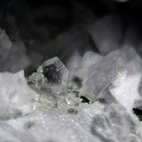 Garronite-Ca, Phillipsite Subgroup, Analcime