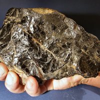 Davidite-(Ce)
