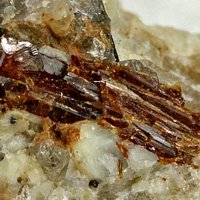 Janhaugite