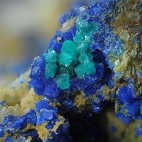 Tangdanite, Azurite