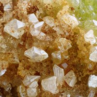 Raspite, Cuprotungstite, Stolzite