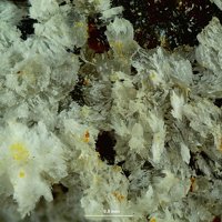 Calcite, Kaersutite