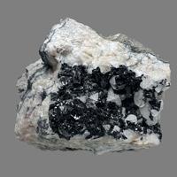 Babingtonite, Calcite