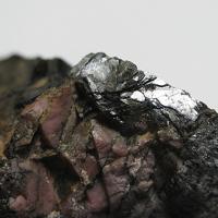 Bannisterite, Rhodochrosite