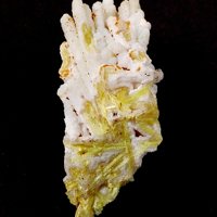 Carpathite, Quartz